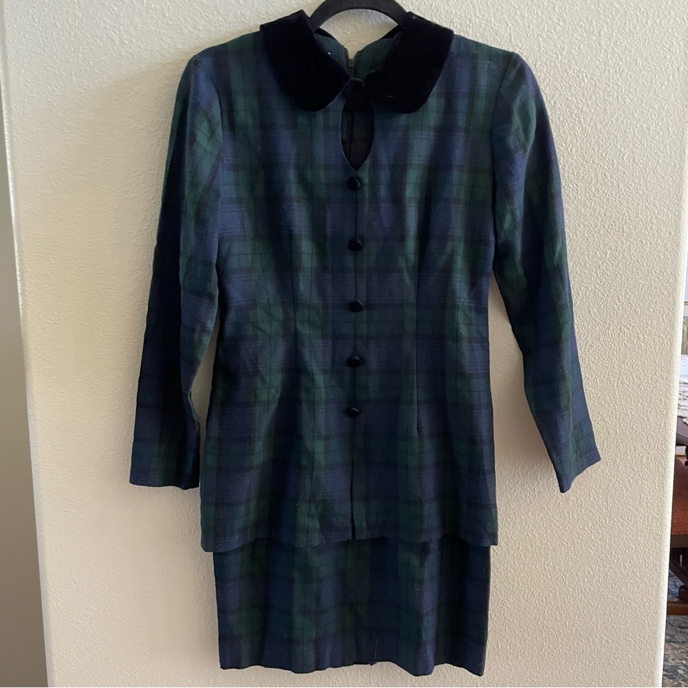 Plaid Dress with Black Velvet Collar
